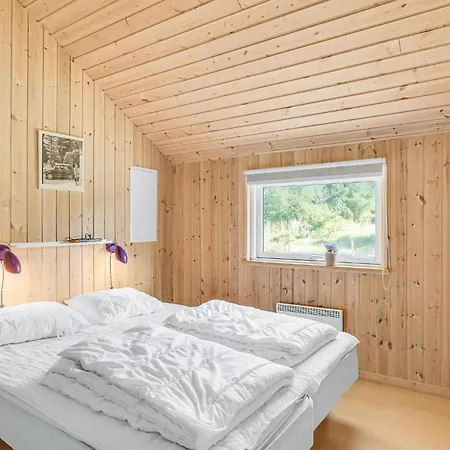 Lovely In With Kitchen