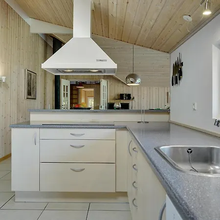 Lovely In With Kitchen