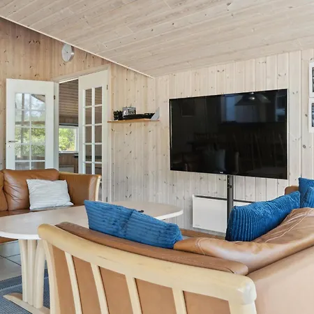 בית נופש Lovely In With Kitchen