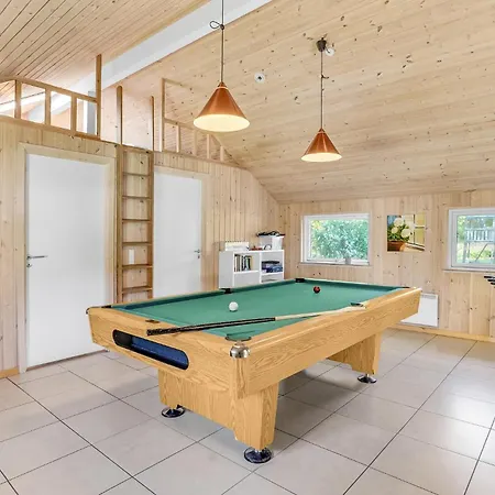 בית נופש Lovely In With Kitchen