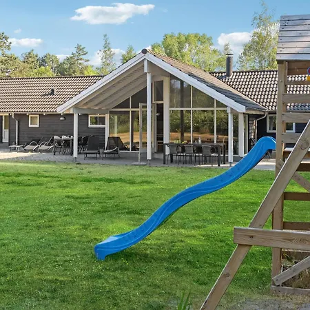 Lovely In With Kitchen *