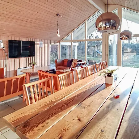 Lovely In With Kitchen